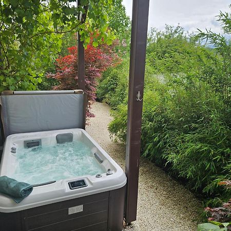 Premium Apartment Mit Privatem Whirlpool, Sauna, Garten Sankt Martin am Grimming Exterior photo