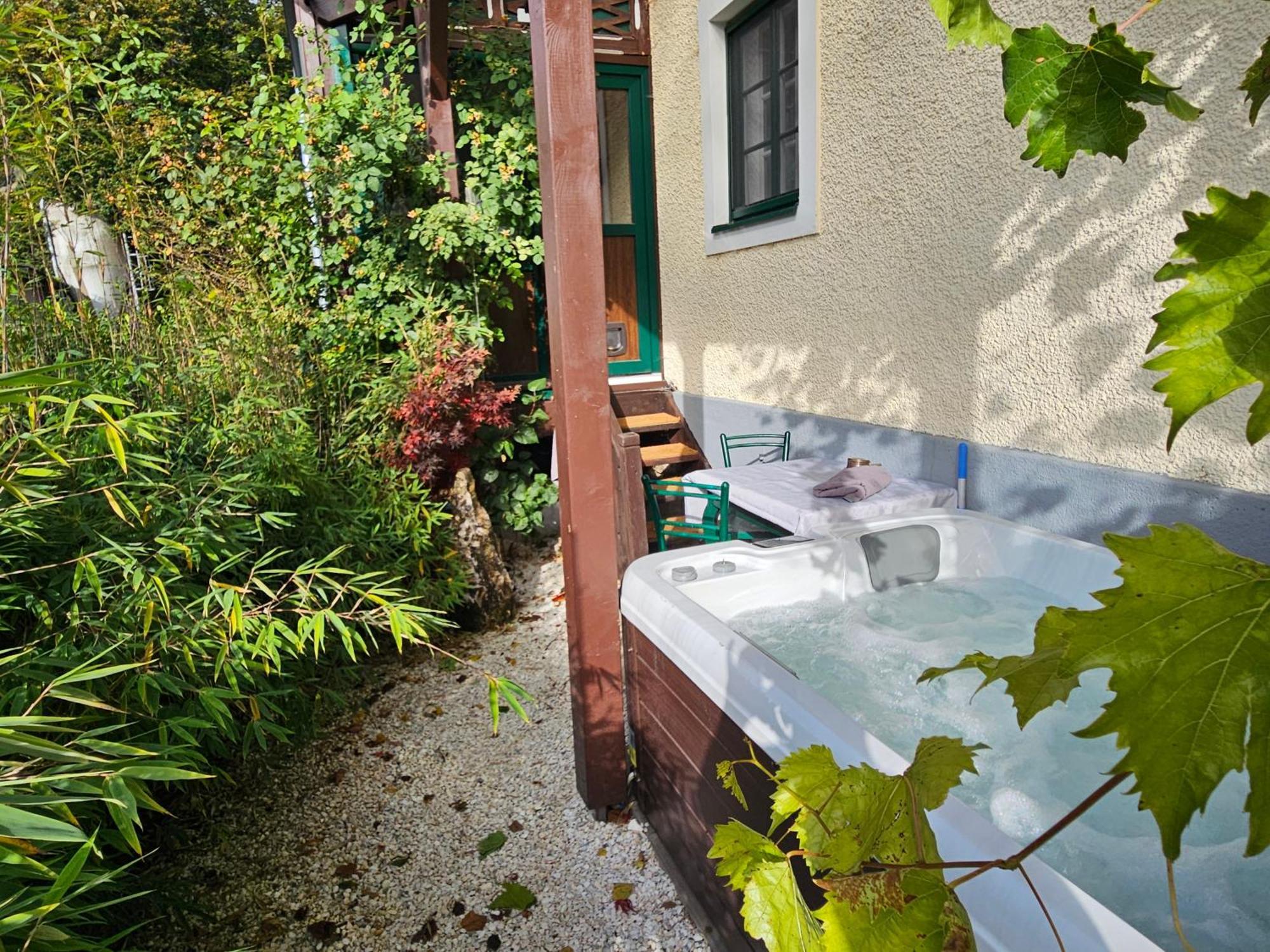 Premium Apartment Mit Privatem Whirlpool, Sauna, Garten Sankt Martin am Grimming Exterior photo